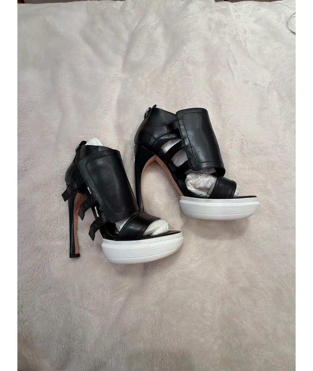 ALEXANDER MCQUEEN Черные кожаные босоножки, фото 8