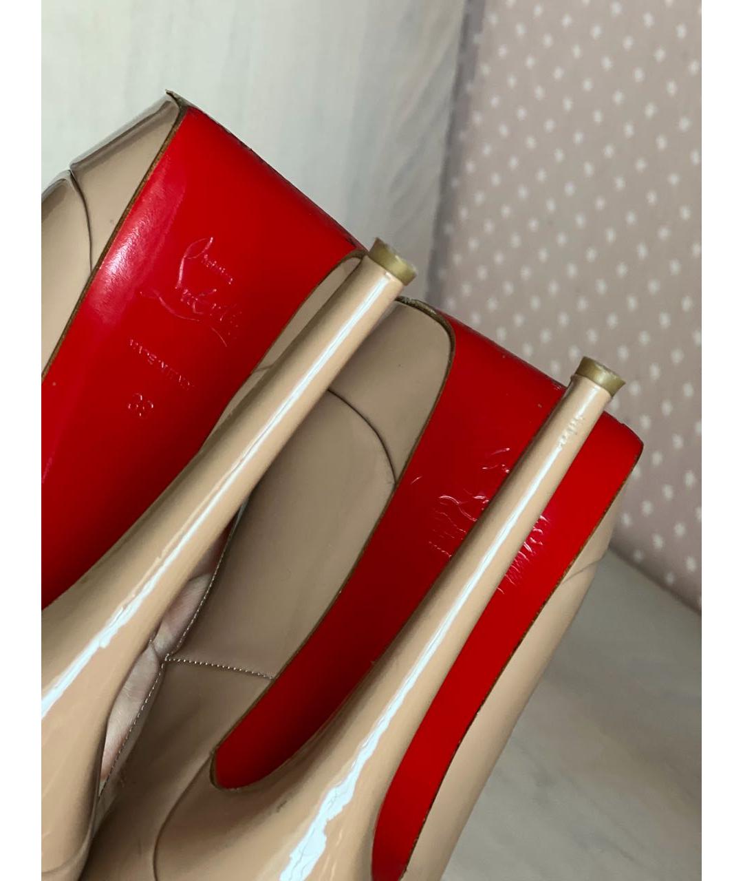 CHRISTIAN LOUBOUTIN Бежевые кожаные туфли, фото 4