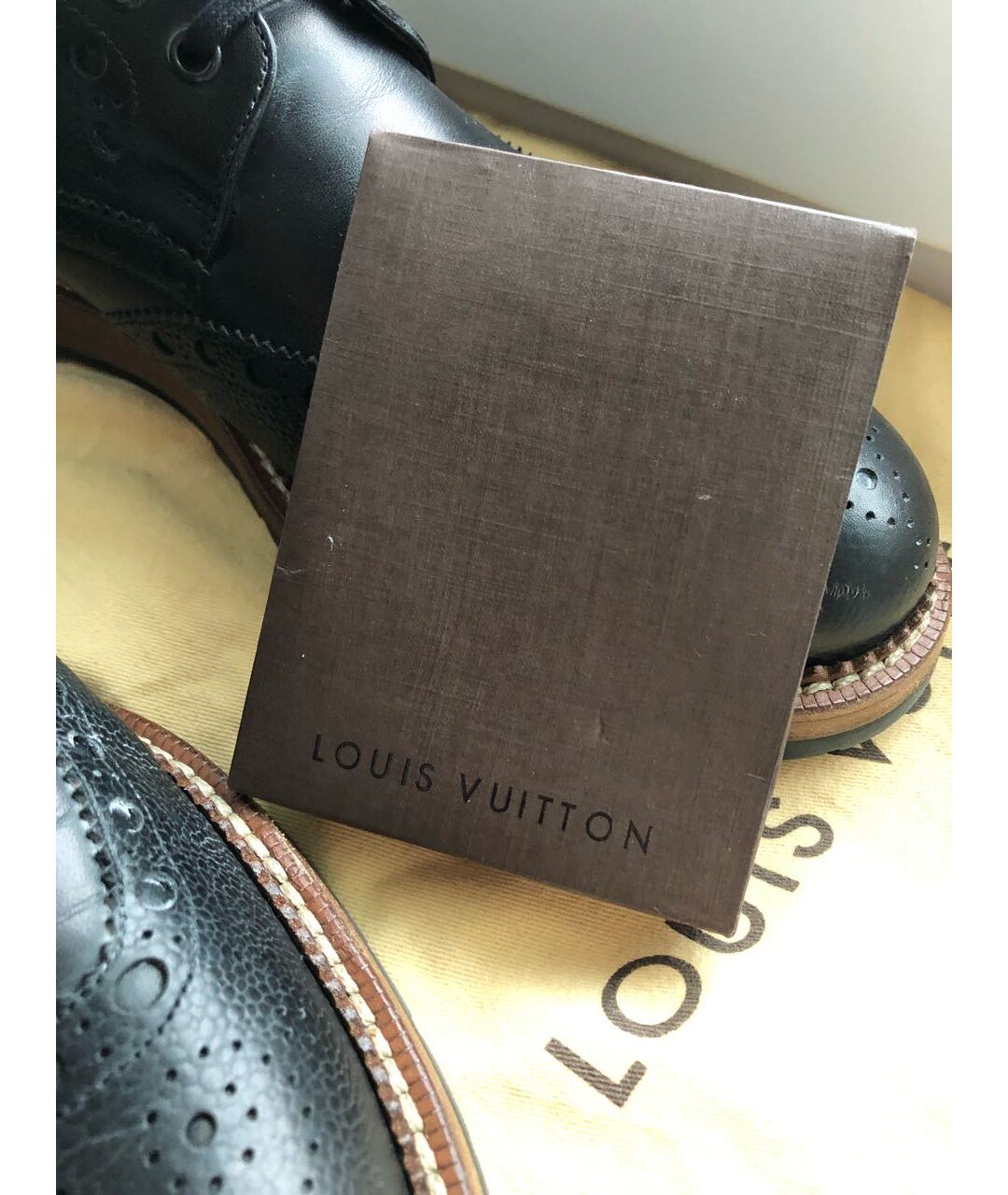 LOUIS VUITTON Черные кожаные туфли, фото 5