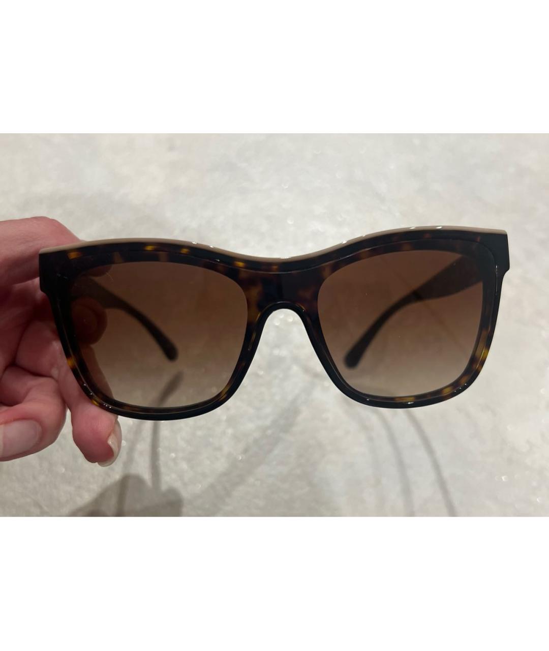 CHANEL Коричневые пластиковые солнцезащитные очки, фото 7