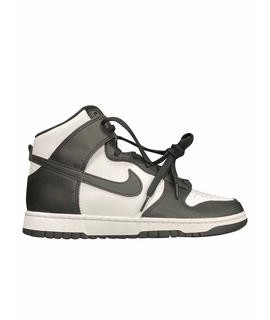 

Высокие кроссовки / кеды NIKE