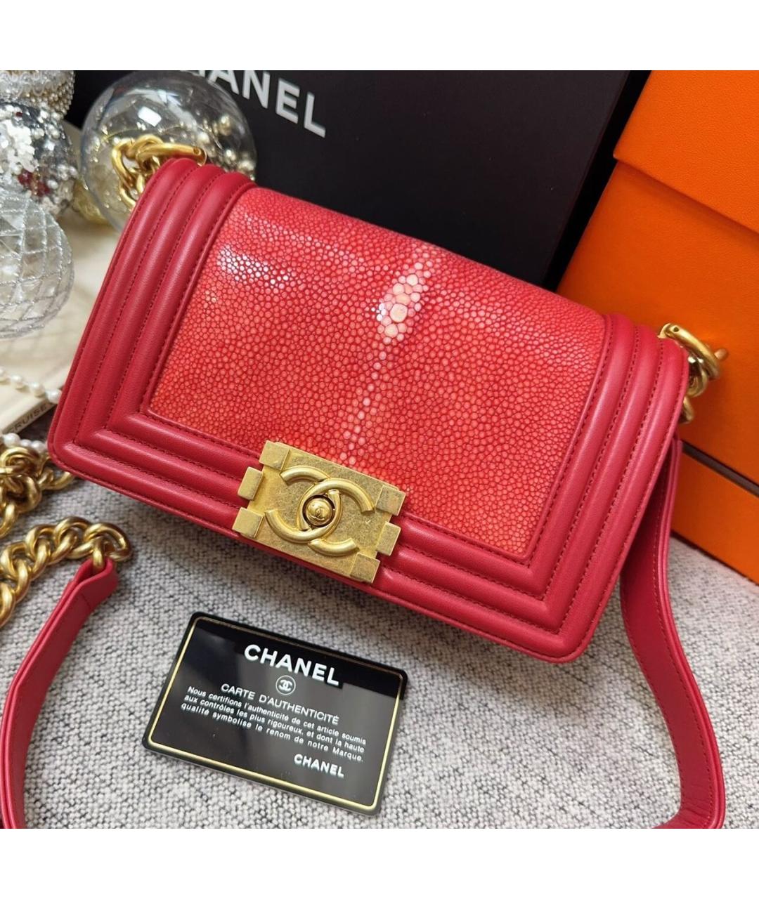 CHANEL Красная сумка через плечо из экзотической кожи, фото 8