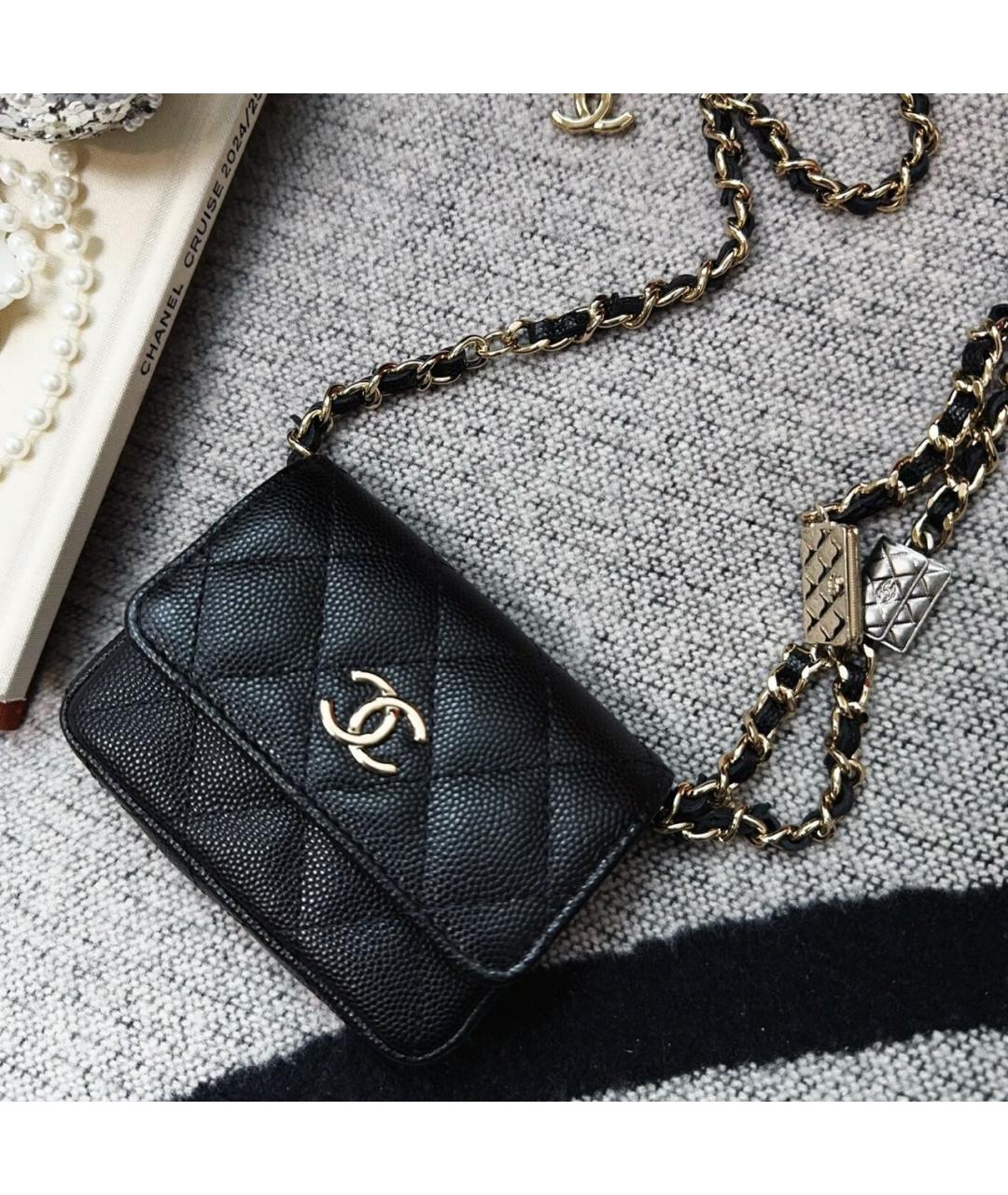 CHANEL Черная кожаная сумка через плечо, фото 4