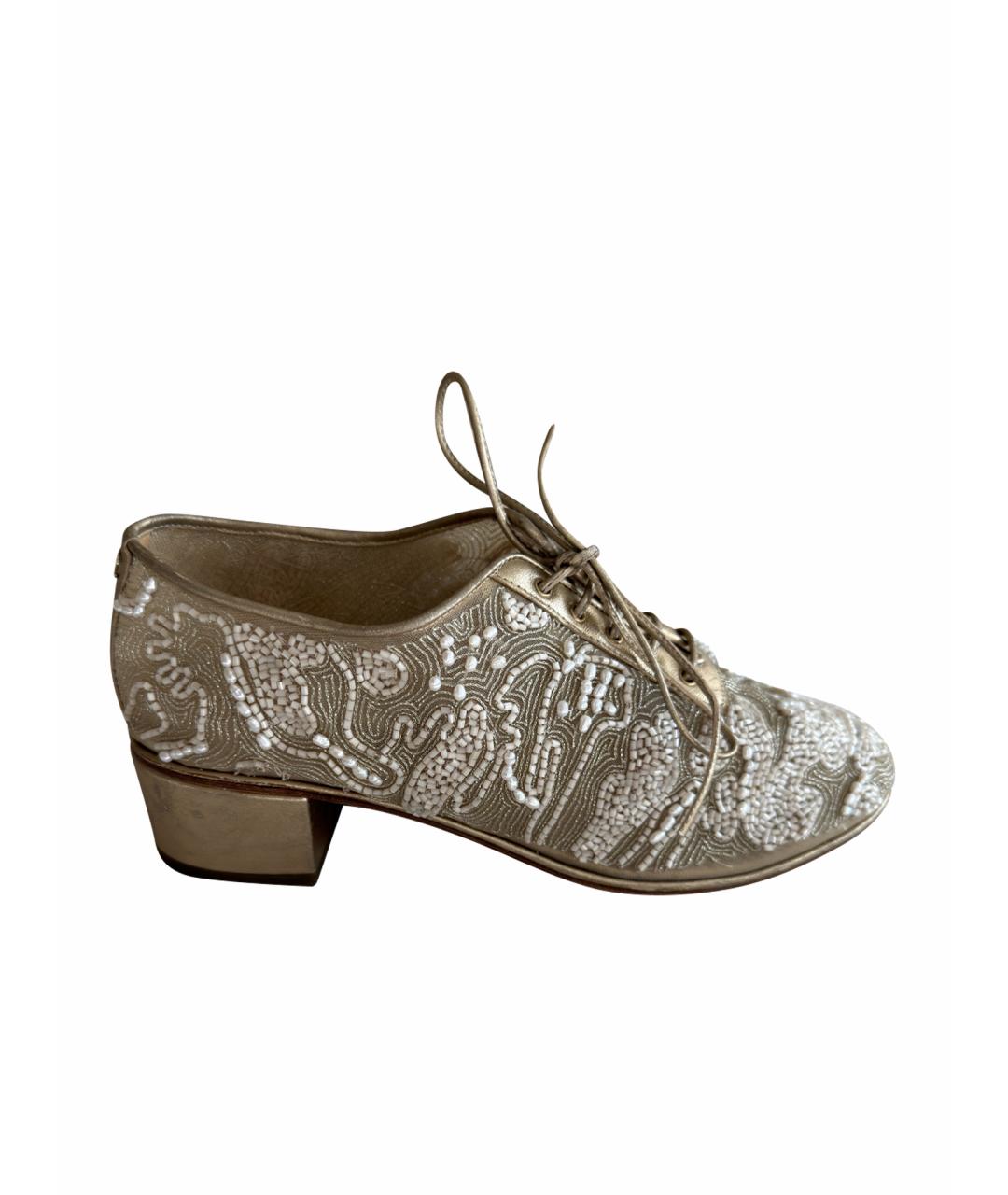 CHANEL Золотые кожаные брогги и оксфорды, фото 6