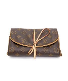 LOUIS VUITTON Обложка/футляр