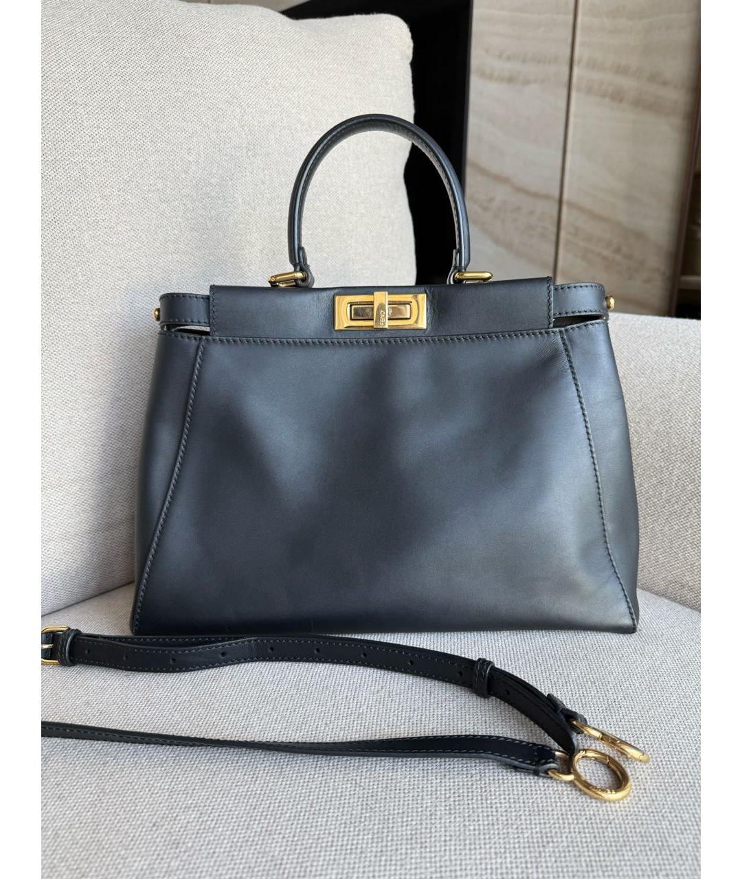 FENDI Черная кожаная сумка с короткими ручками, фото 3