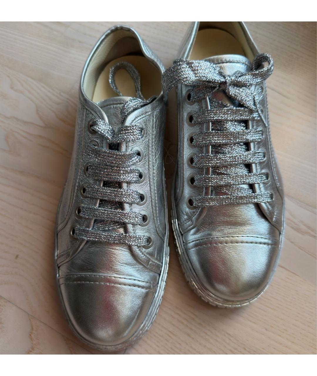 CHANEL Серебряные кожаные кеды, фото 3