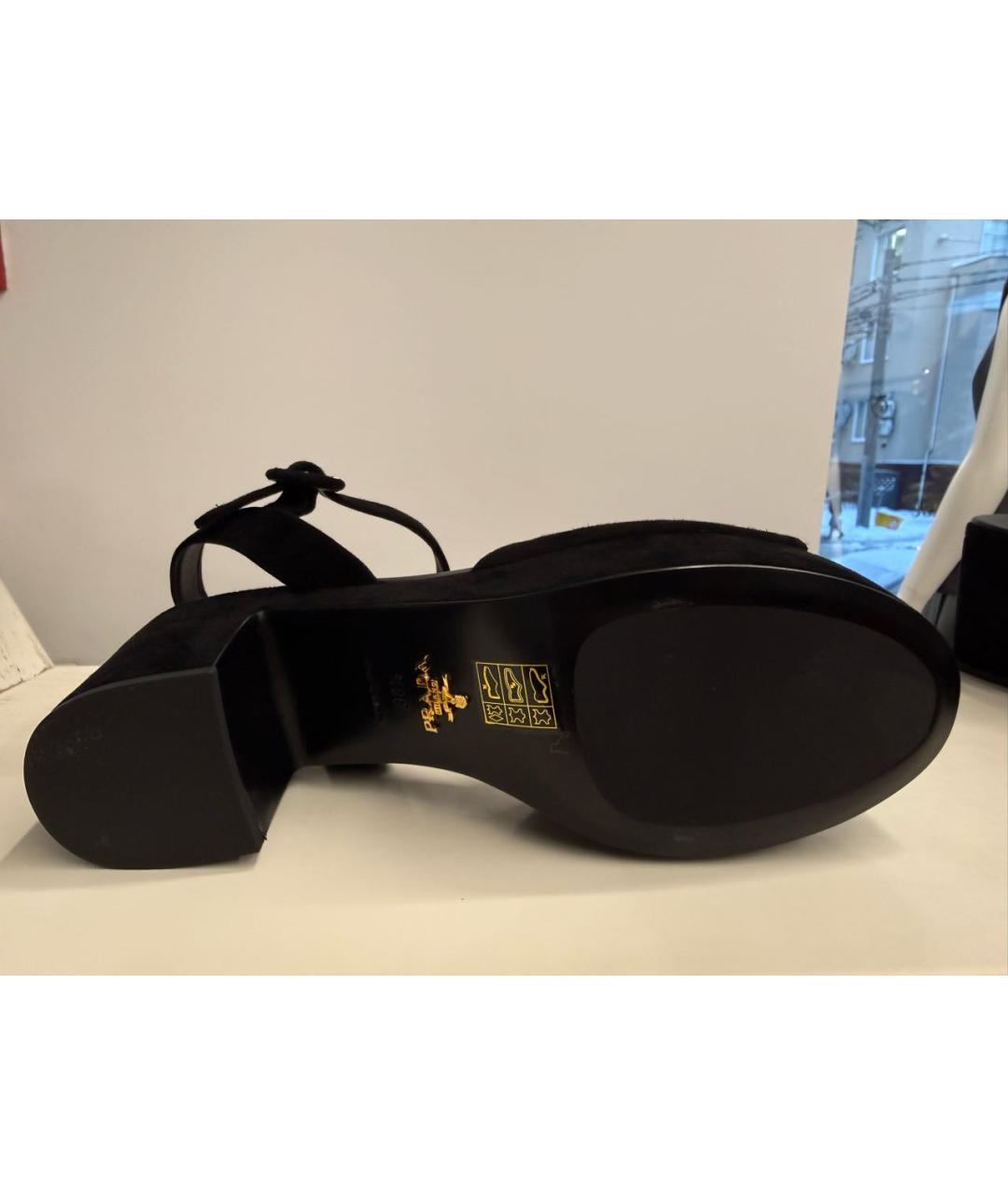 PRADA Черные замшевые босоножки, фото 3