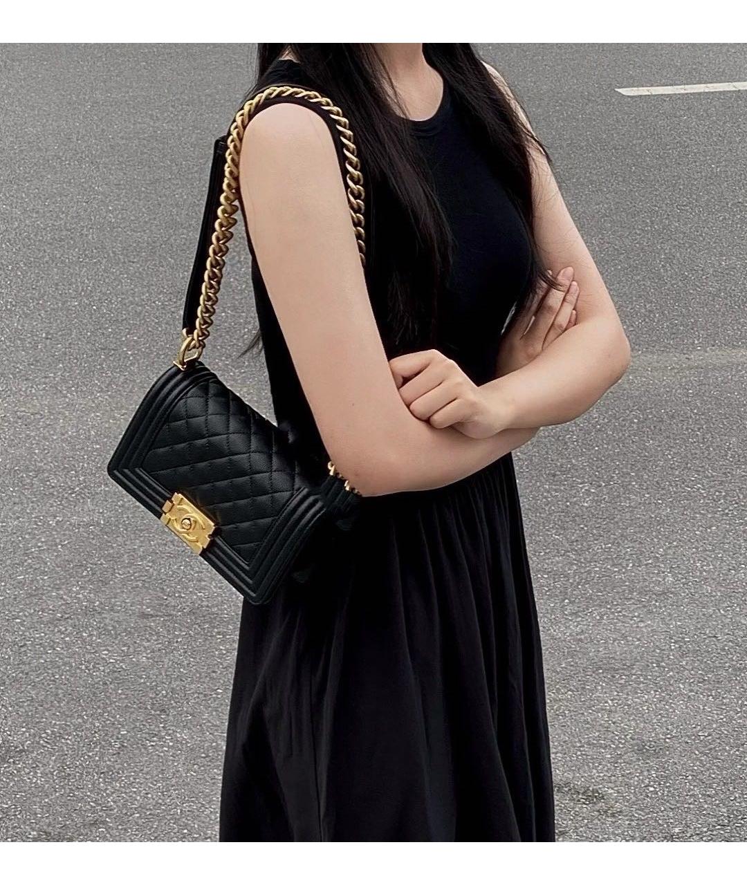 CHANEL Черная кожаная сумка через плечо, фото 5