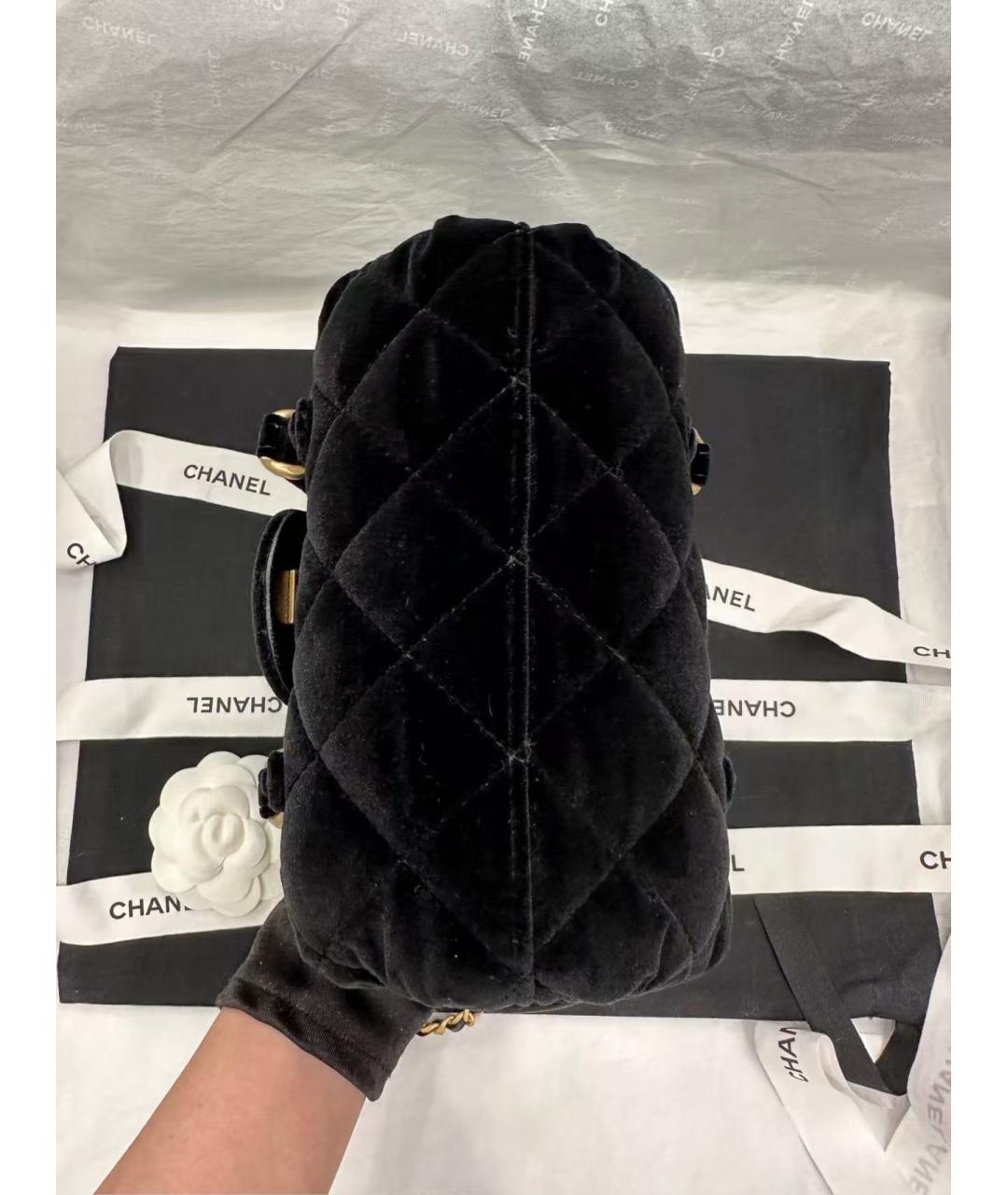 CHANEL Черная бархатная сумка с короткими ручками, фото 4