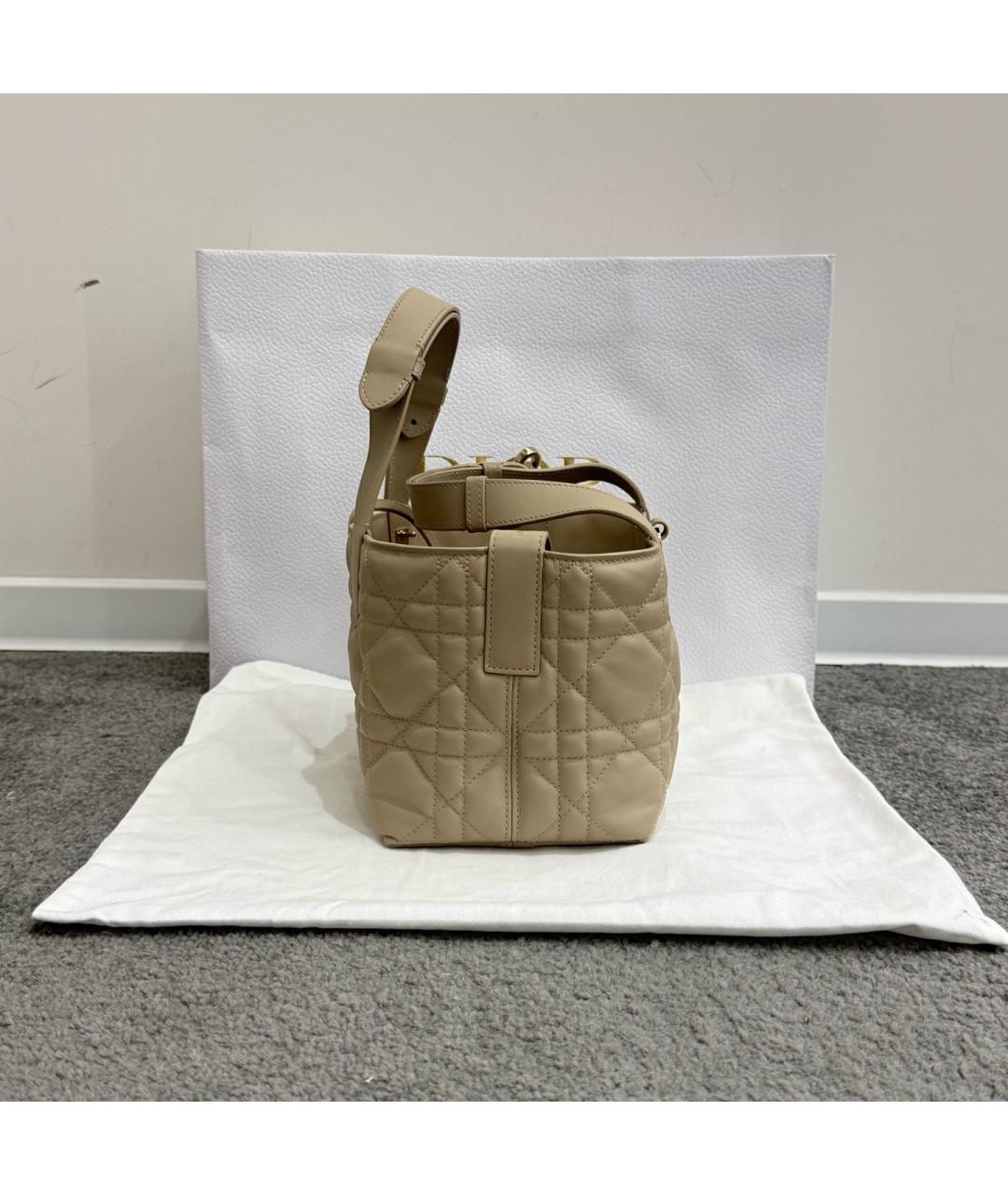 CHRISTIAN DIOR Бежевая кожаная сумка с короткими ручками, фото 3