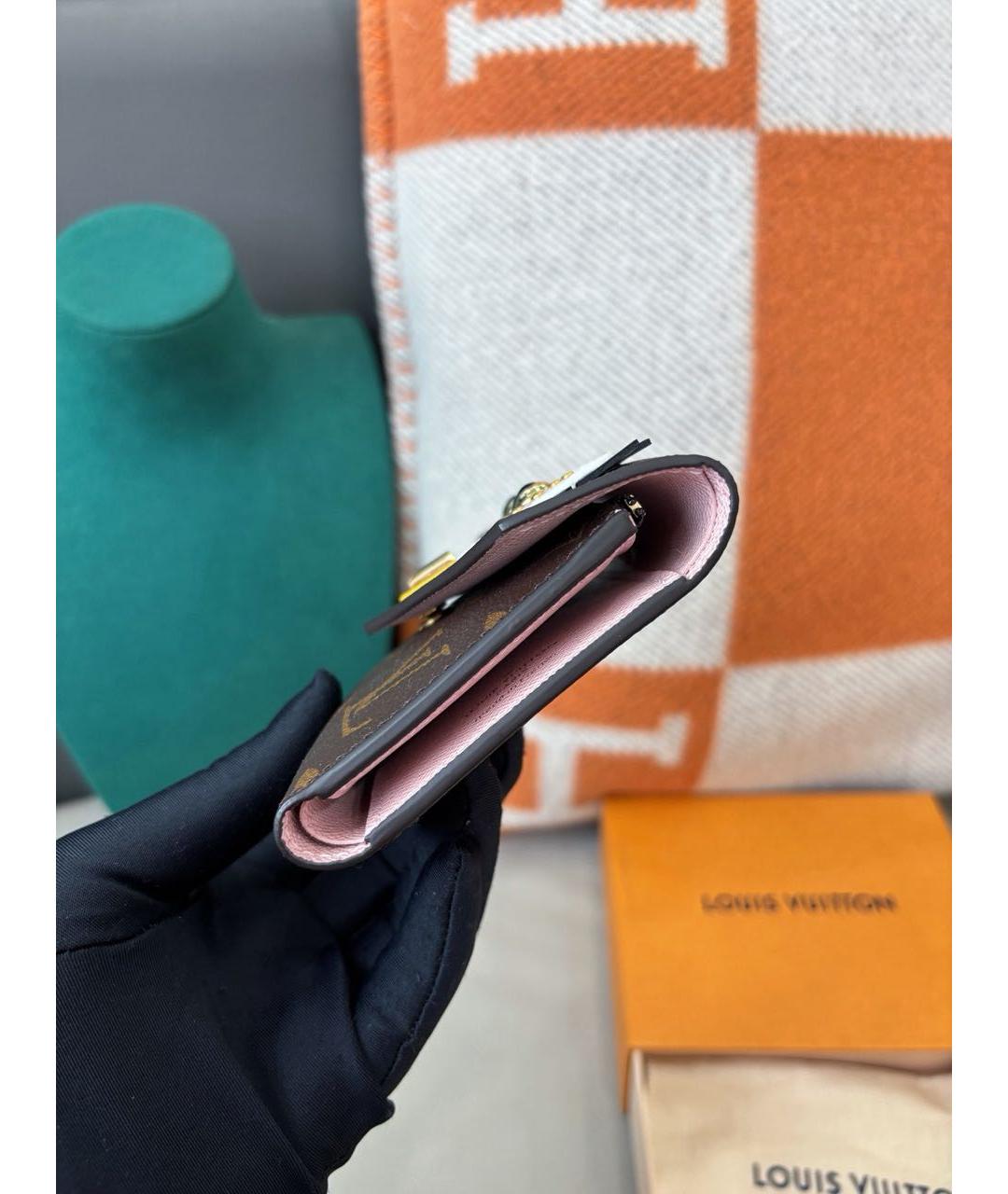 LOUIS VUITTON Коричневый кошелек, фото 3