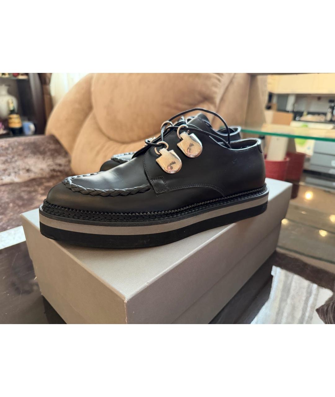 MCQ ALEXANDER MCQUEEN Черные кожаные брогги и оксфорды, фото 1