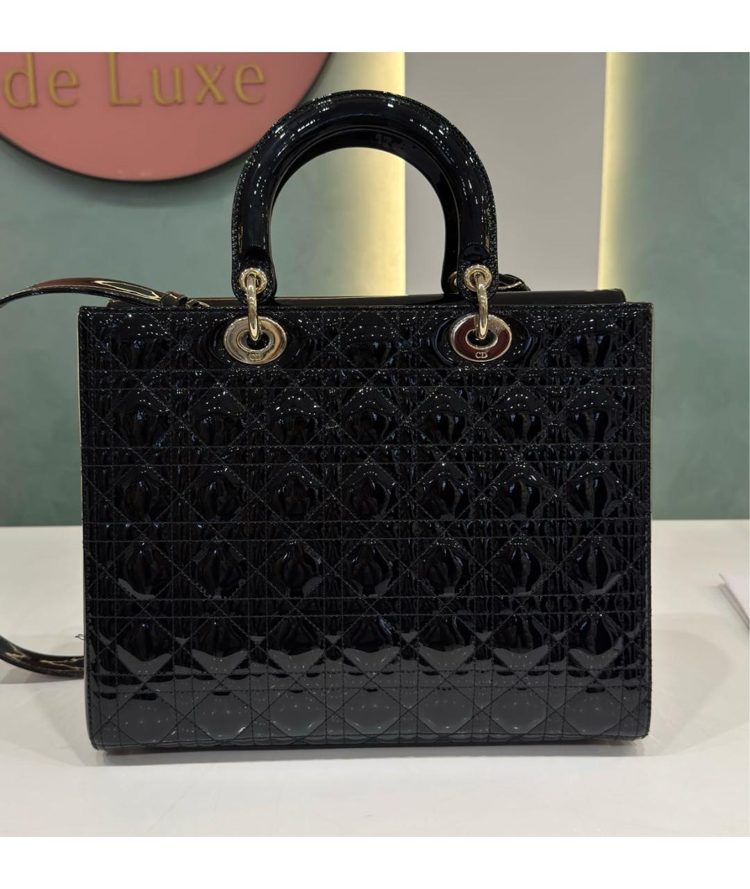 CHRISTIAN DIOR Черная сумка через плечо из лакированной кожи, фото 4