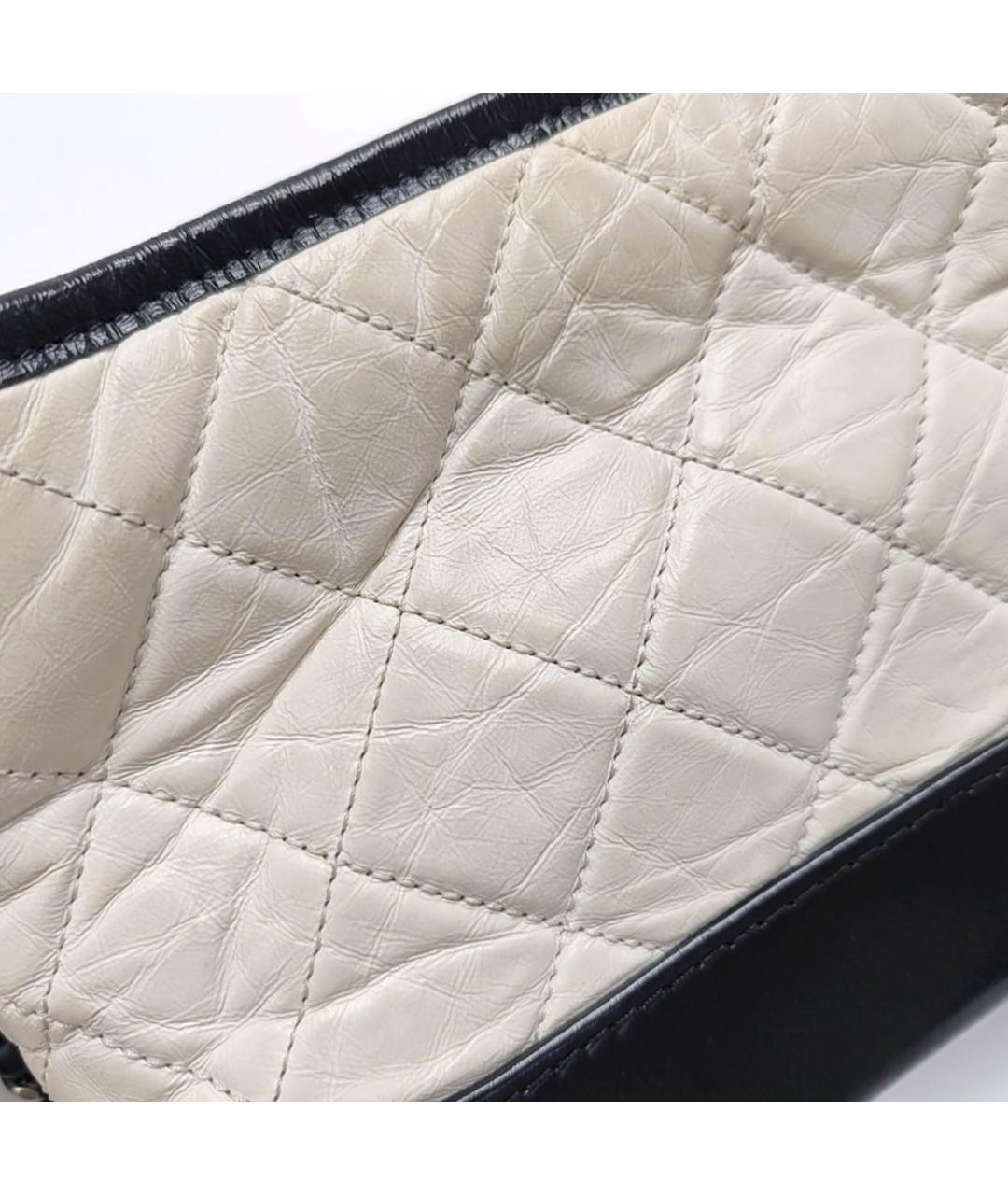 CHANEL Белая кожаная сумка через плечо, фото 2