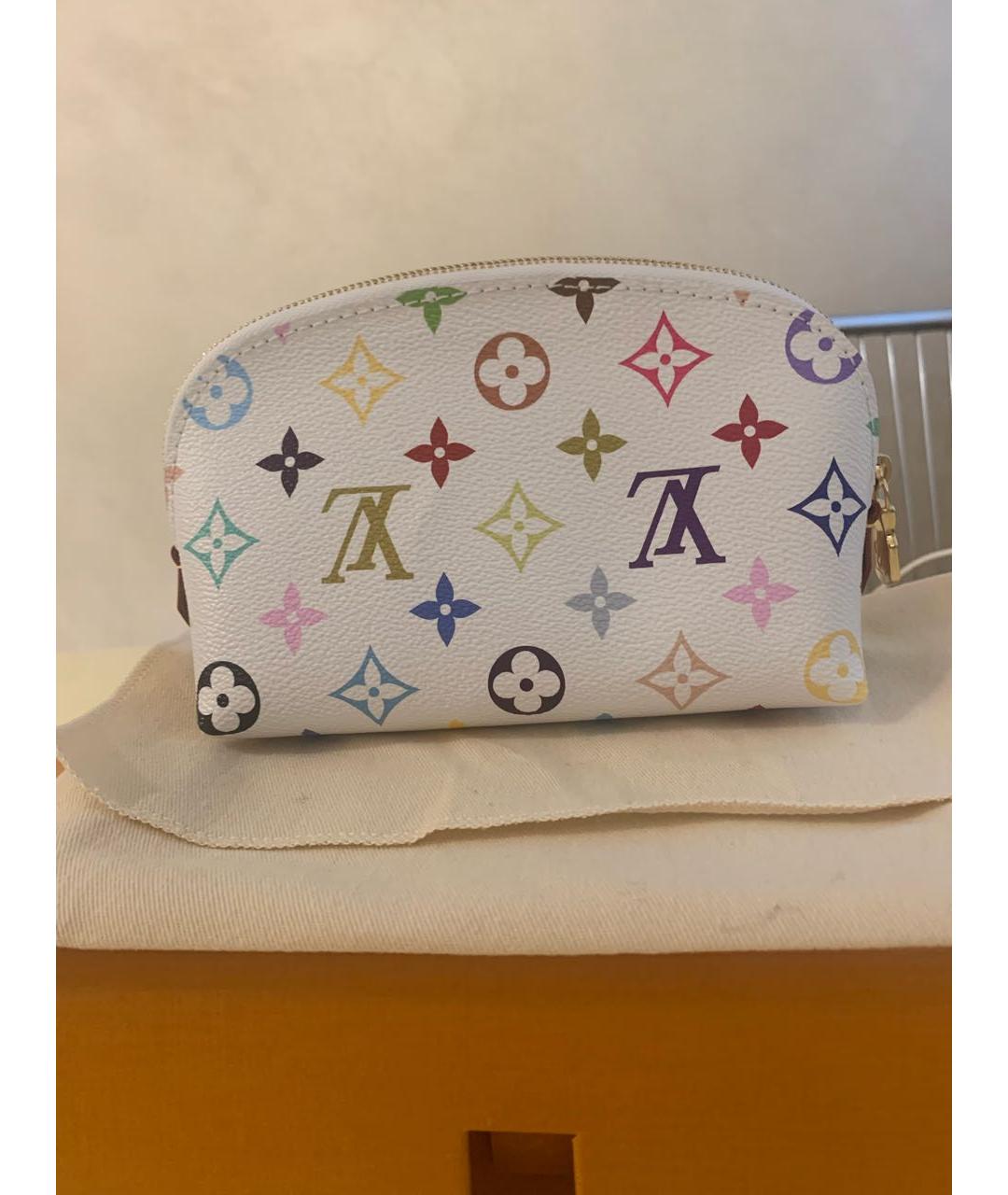 LOUIS VUITTON Белая косметичка, фото 2
