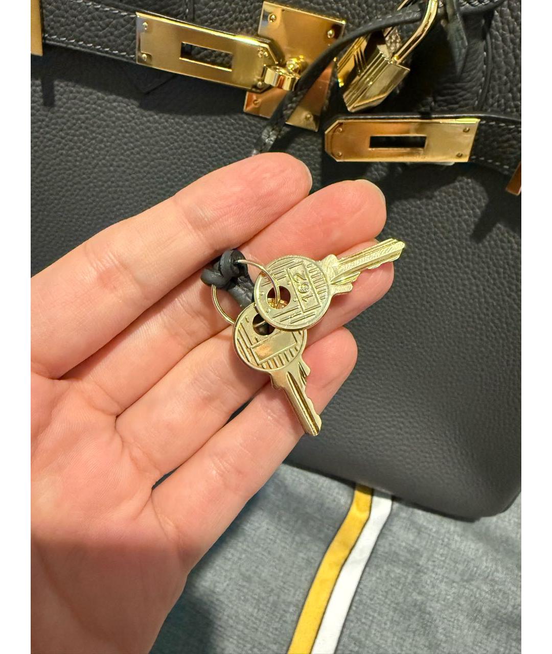 HERMES Антрацитовая кожаная сумка с короткими ручками, фото 6