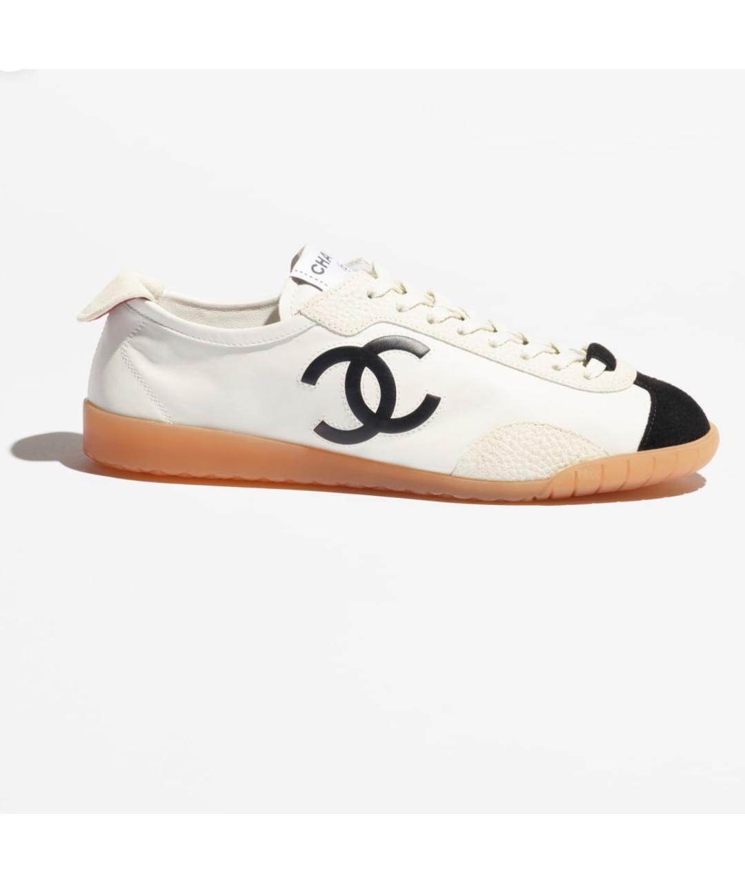 CHANEL Белые кожаные кроссовки, фото 3