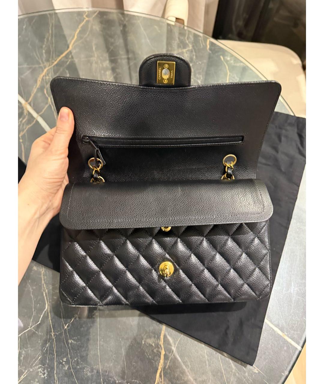 CHANEL Черная кожаная сумка через плечо, фото 2