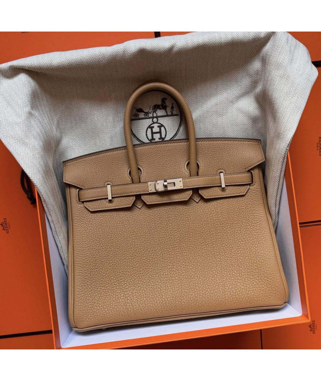 HERMES Бежевая кожаная сумка с короткими ручками, фото 3