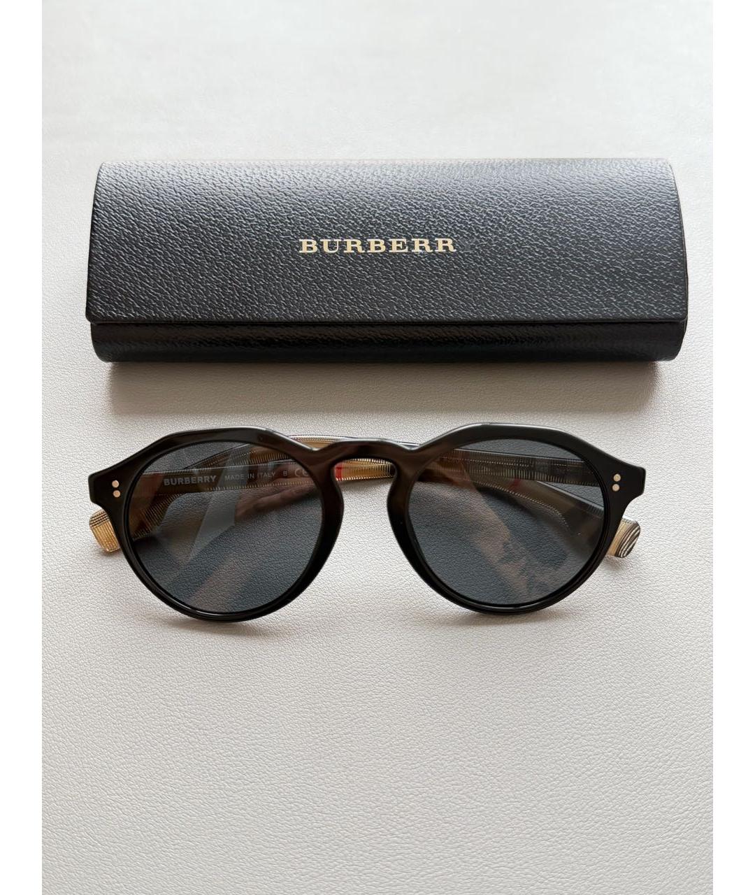 BURBERRY Черные пластиковые солнцезащитные очки, фото 4