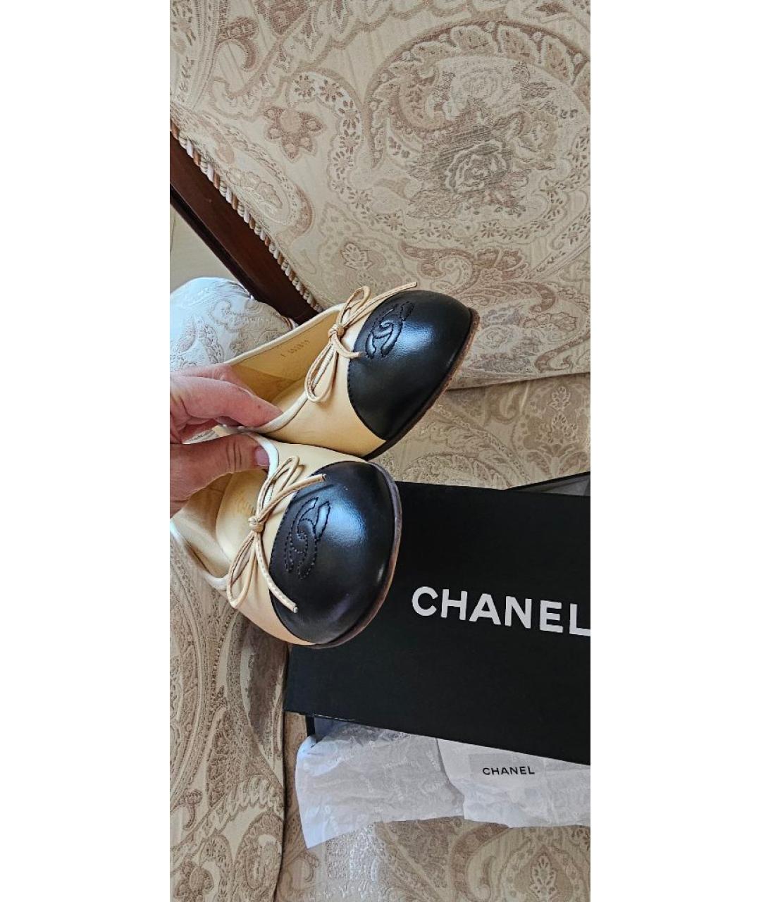 CHANEL Бежевые кожаные балетки, фото 6