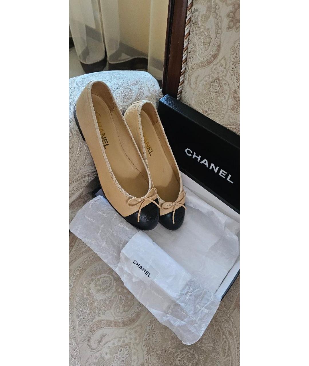 CHANEL Бежевые кожаные балетки, фото 5