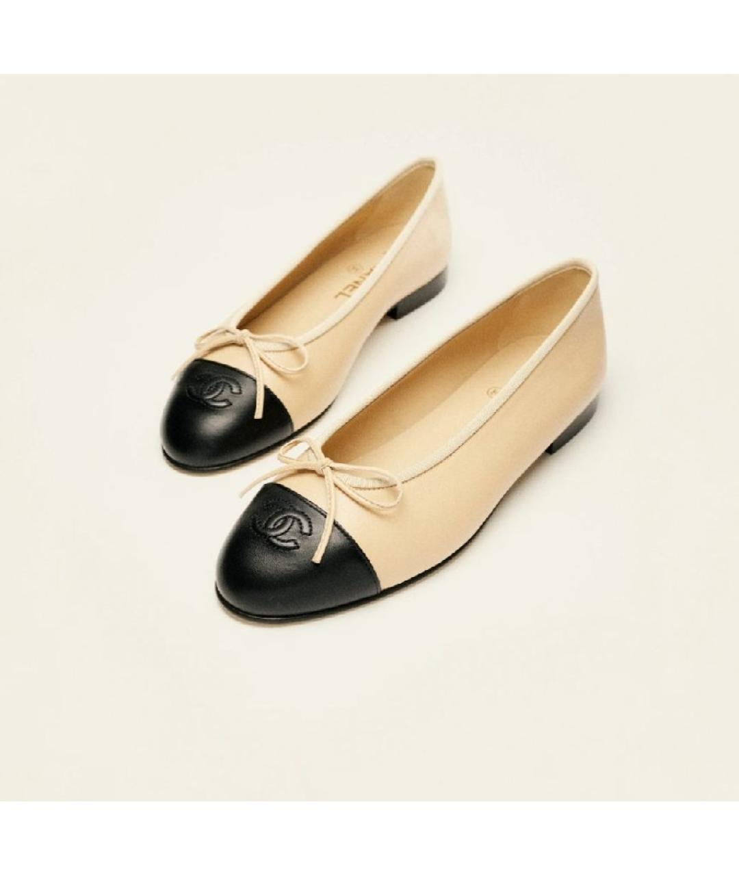 CHANEL Бежевые кожаные балетки, фото 2