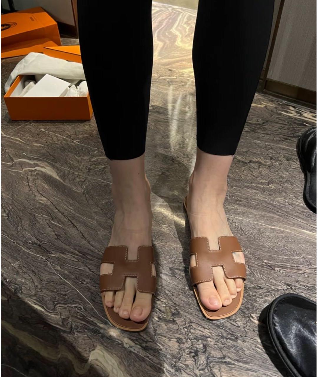 HERMES Коричневые кожаные шлепанцы, фото 5