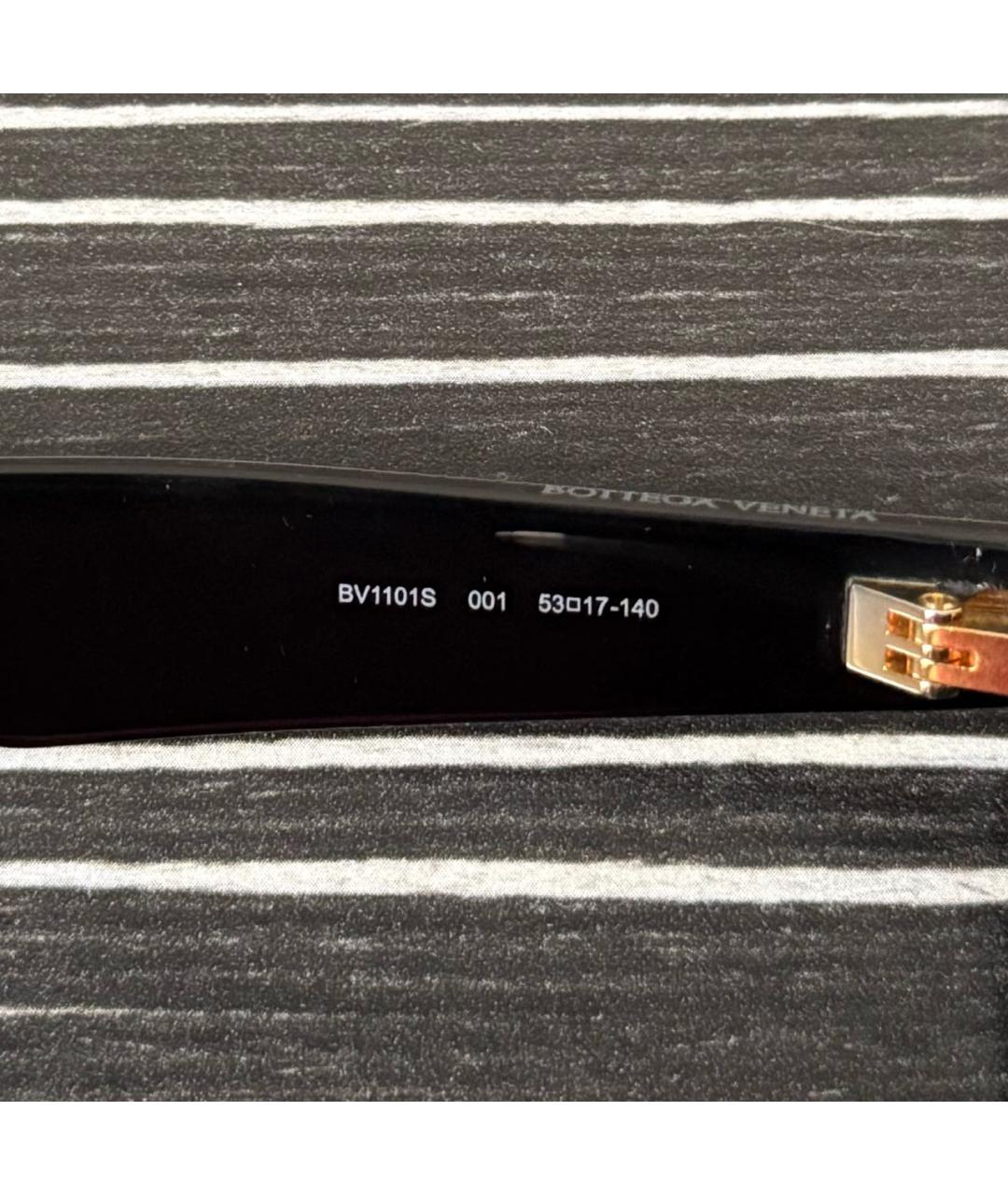 BOTTEGA VENETA Черные пластиковые солнцезащитные очки, фото 3