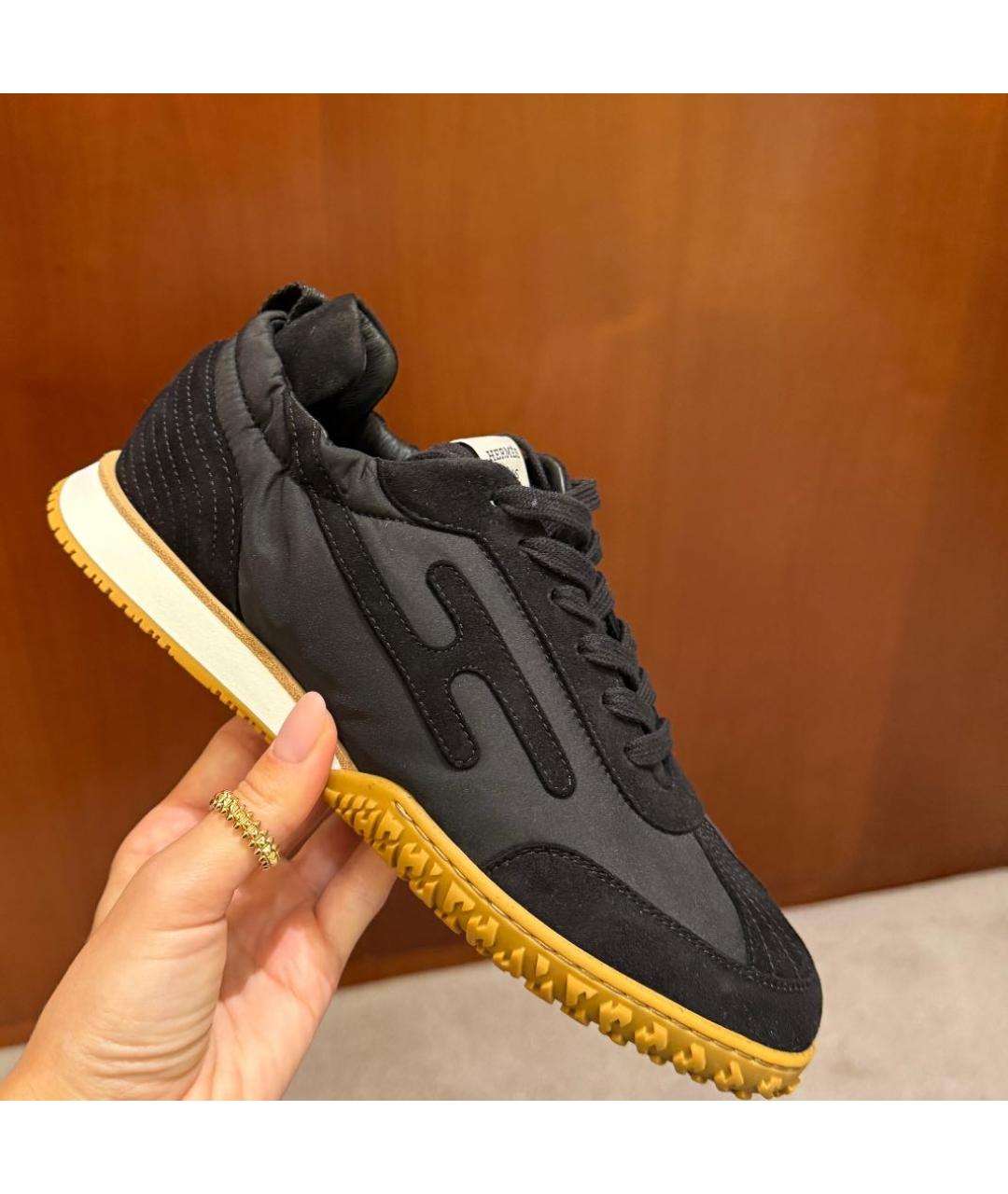 HERMES Черные замшевые кеды, фото 3