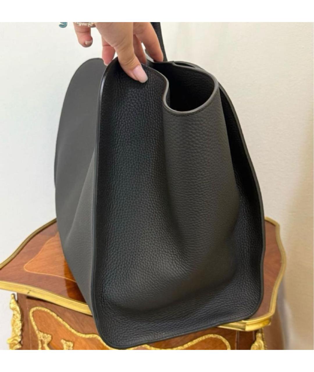 THE ROW Черная кожаная сумка через плечо, фото 3