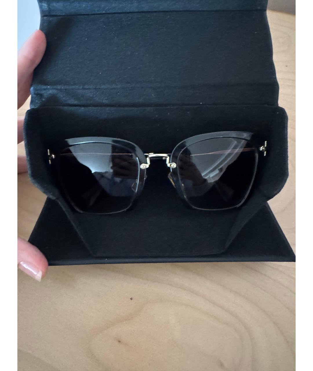 MIU MIU Черные пластиковые солнцезащитные очки, фото 4