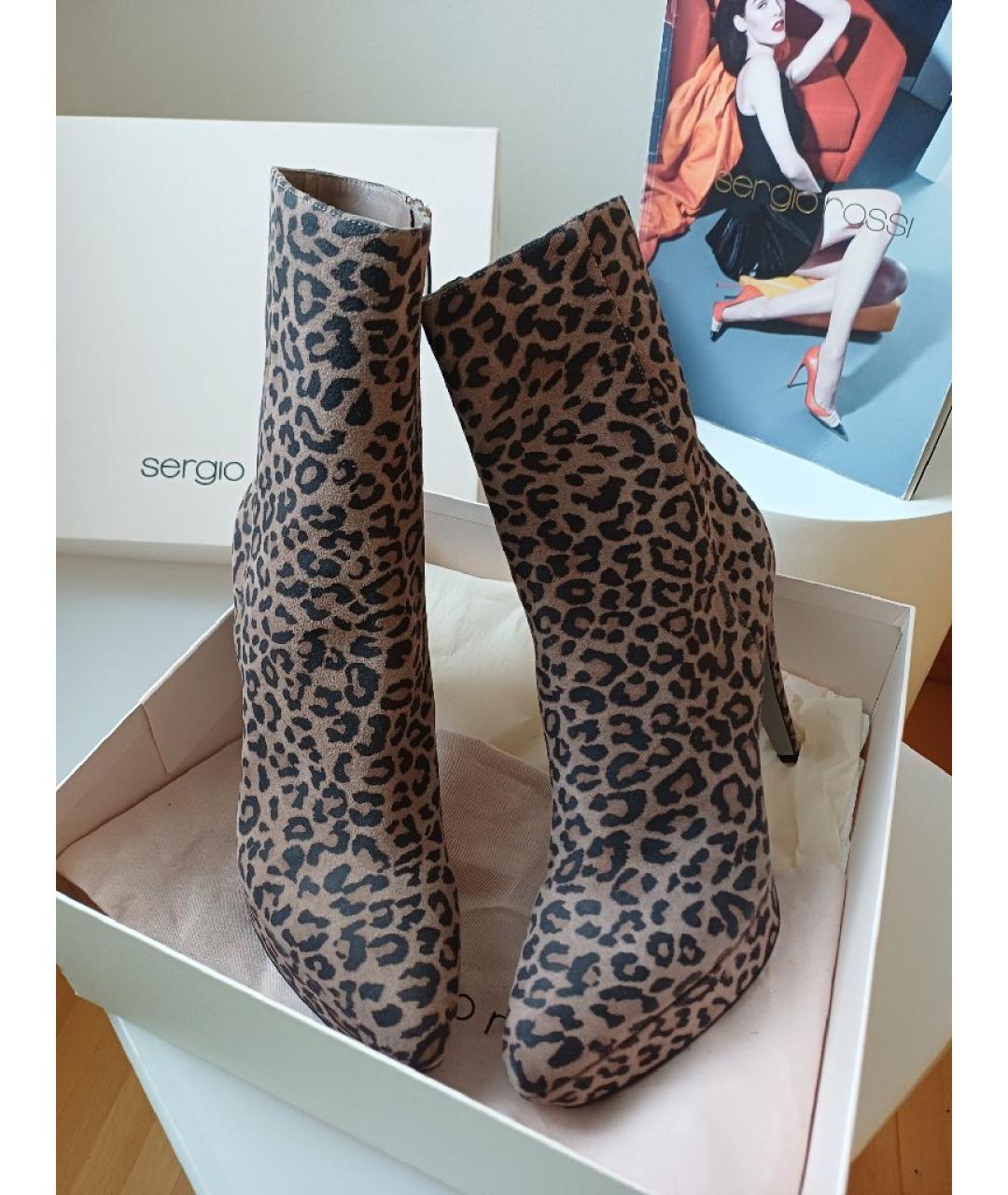 SERGIO ROSSI Коричневые замшевые ботильоны, фото 3