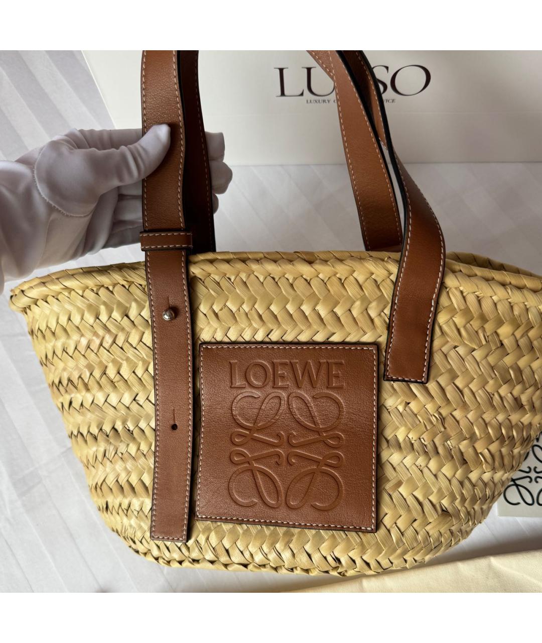 LOEWE Бежевая пелетеная сумка тоут, фото 4
