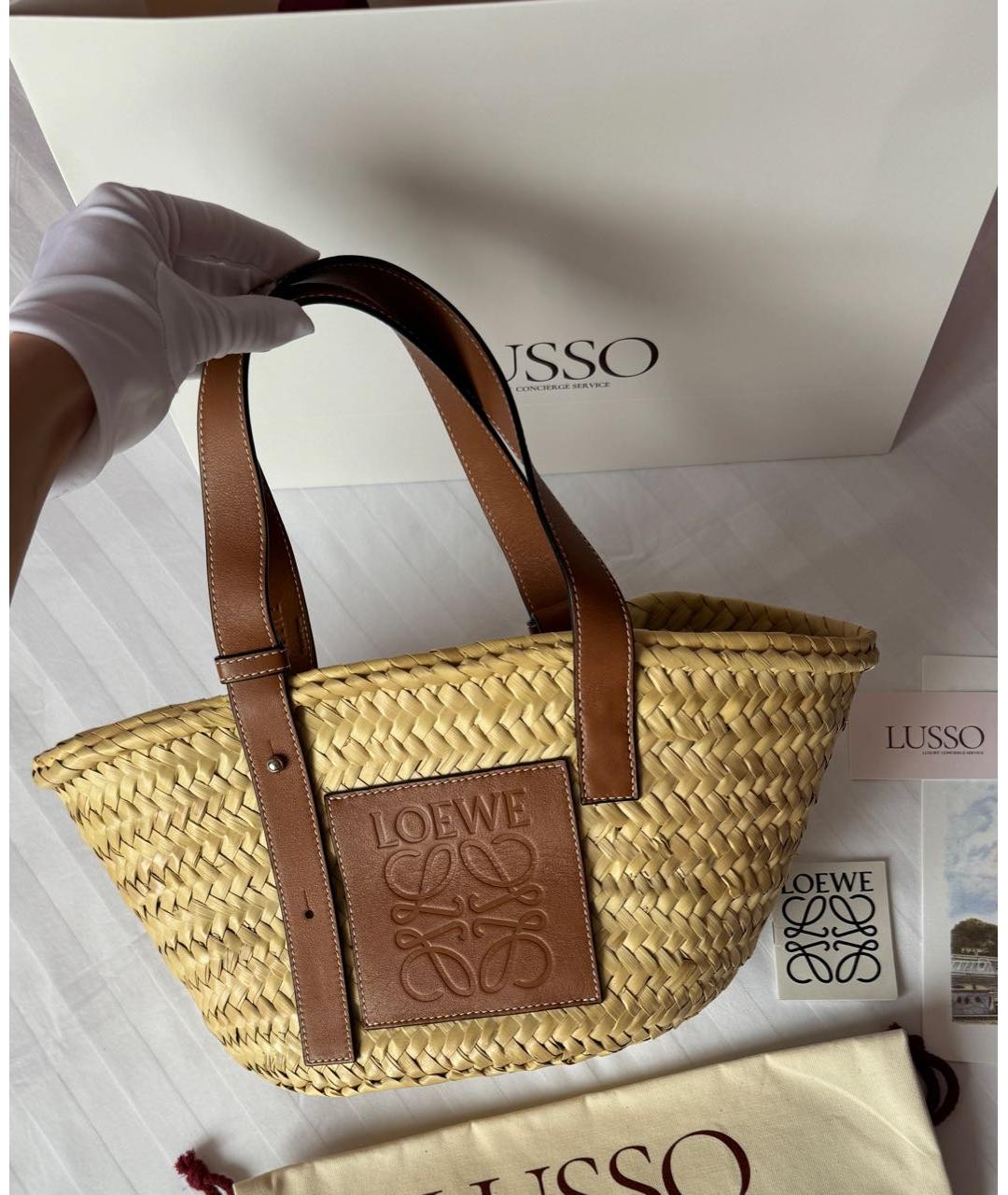 LOEWE Бежевая пелетеная сумка тоут, фото 2