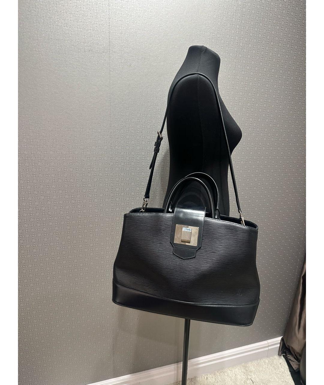 LOUIS VUITTON Черная кожаная сумка с короткими ручками, фото 6