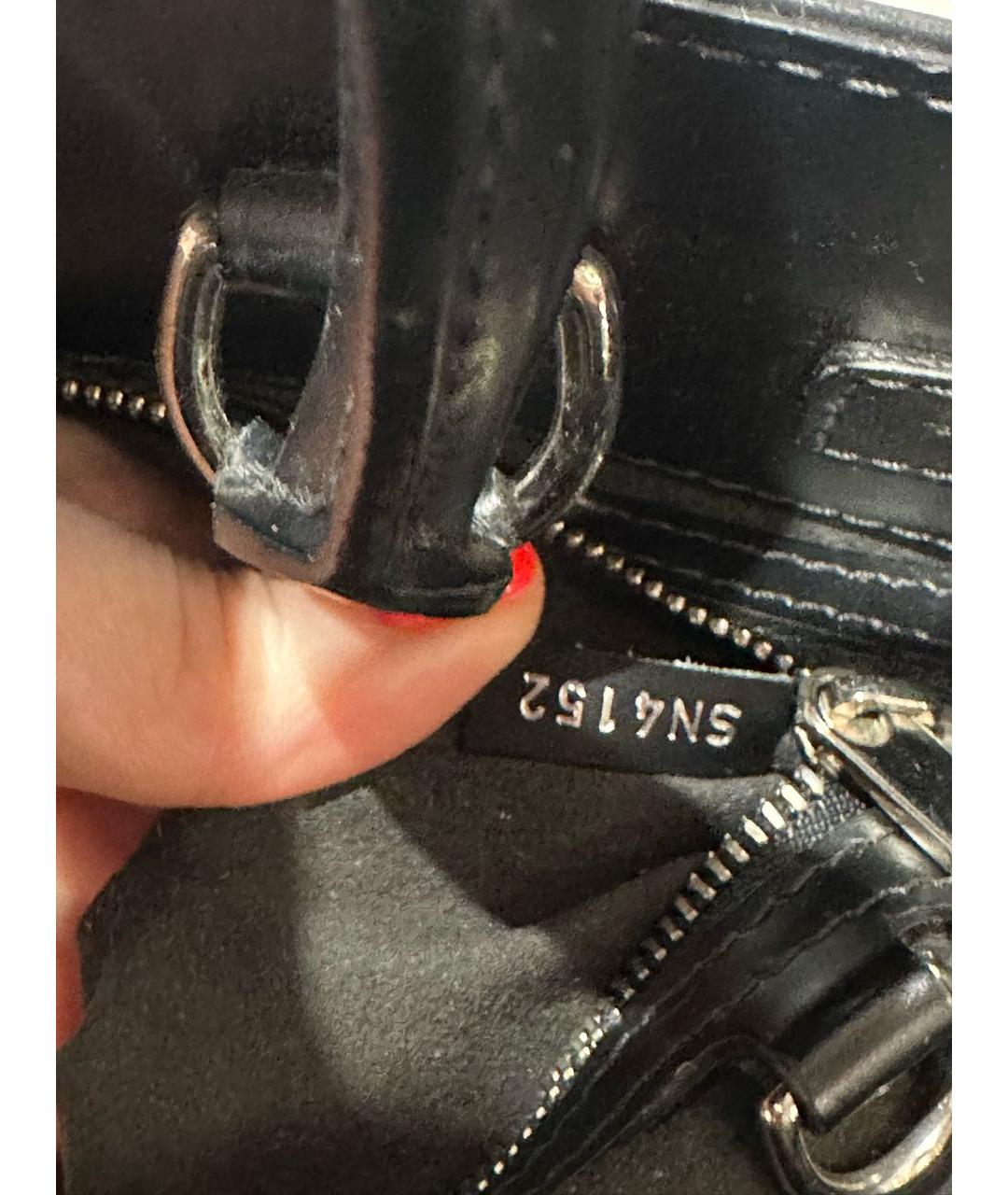 LOUIS VUITTON Черная кожаная сумка с короткими ручками, фото 5