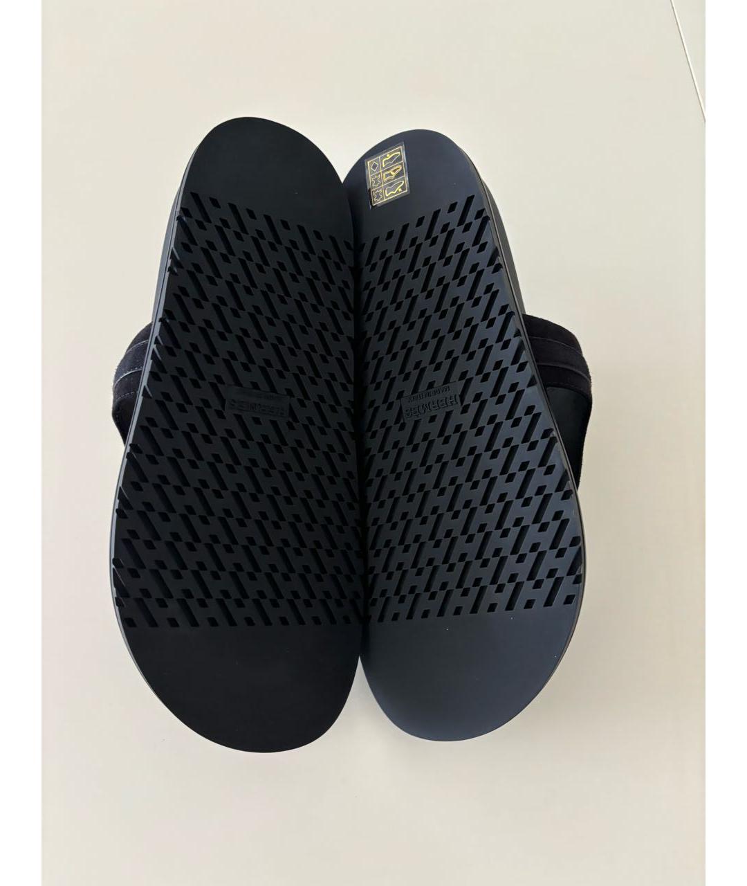 HERMES Черные замшевые шлепанцы, фото 3