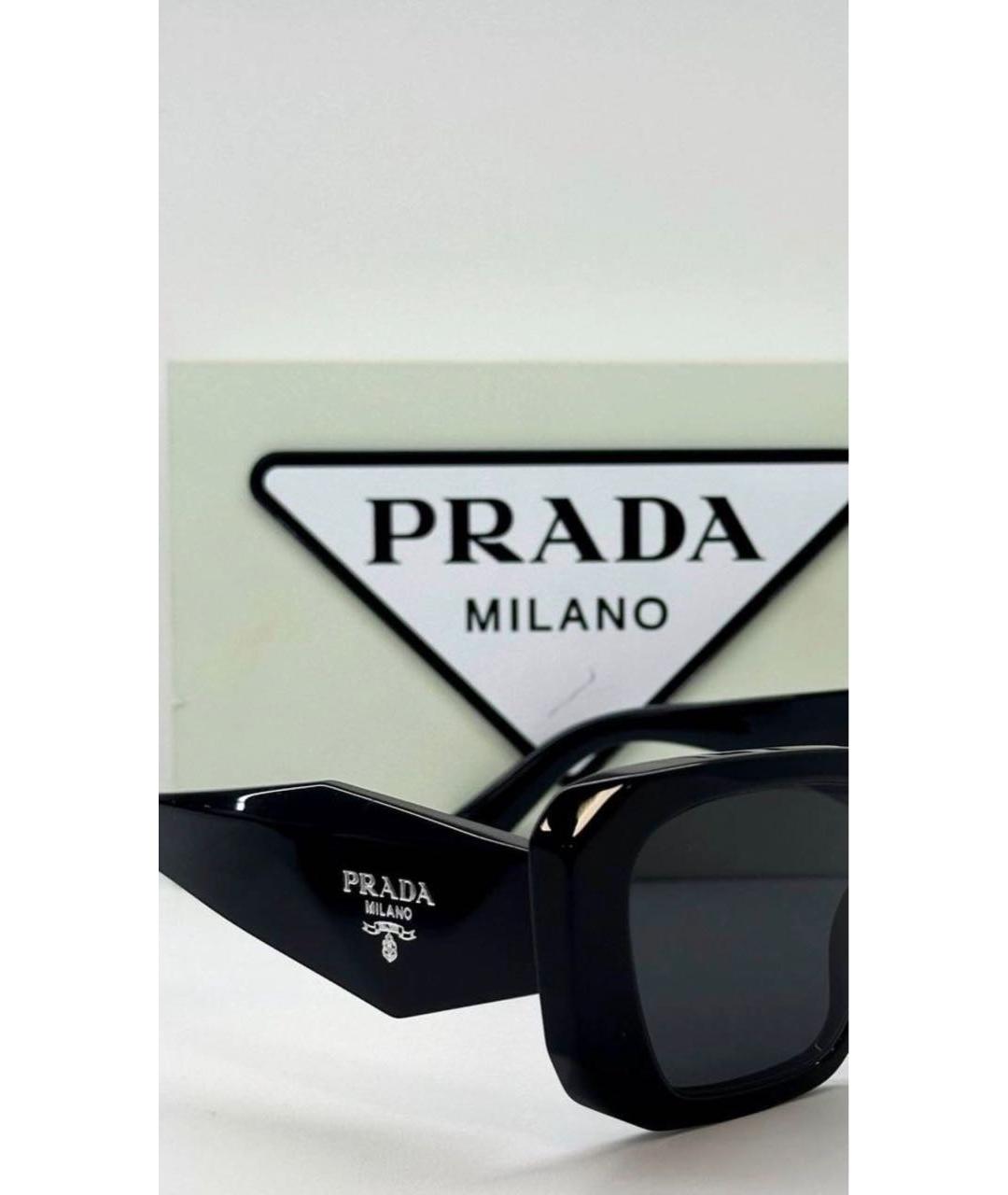 PRADA Черные пластиковые солнцезащитные очки, фото 3