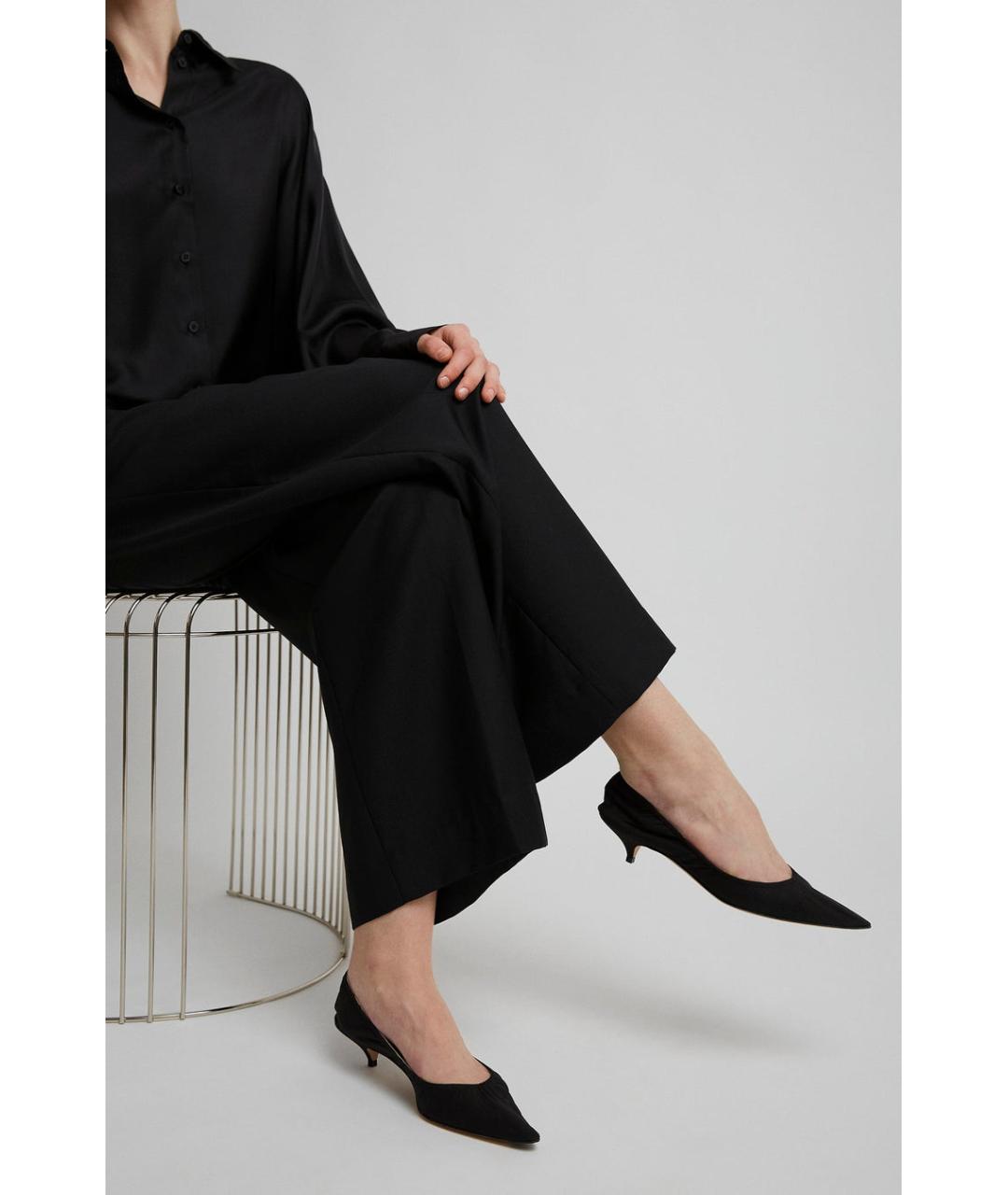 THE ROW Черные текстильные лодочки на низком каблуке, фото 5