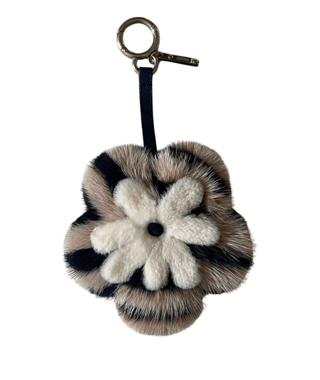 FENDI Бежевый брелок, фото 1