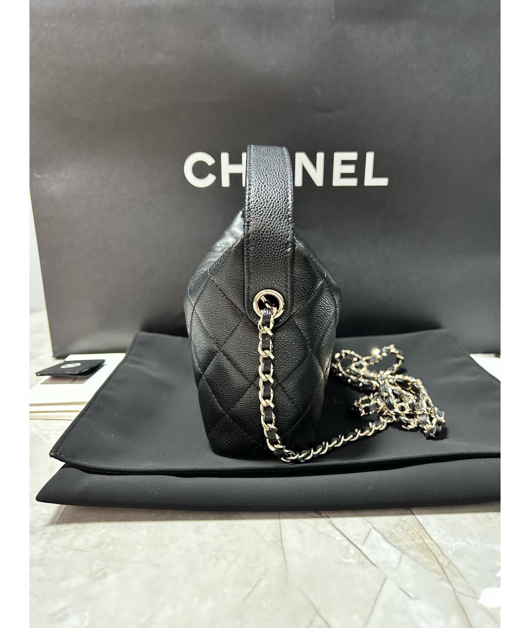CHANEL Черная кожаная сумка с короткими ручками, фото 5