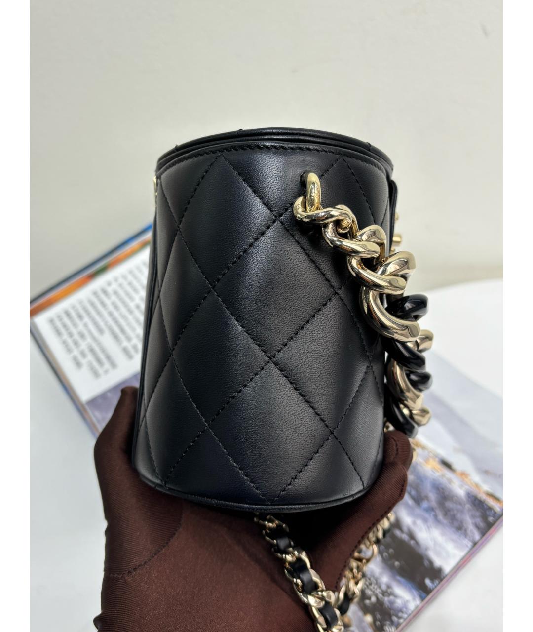 CHANEL Черная кожаная сумка через плечо, фото 3