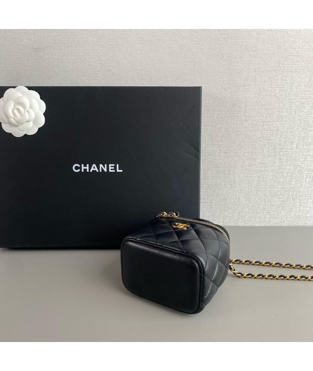 CHANEL Черная кожаная сумка с короткими ручками, фото 5