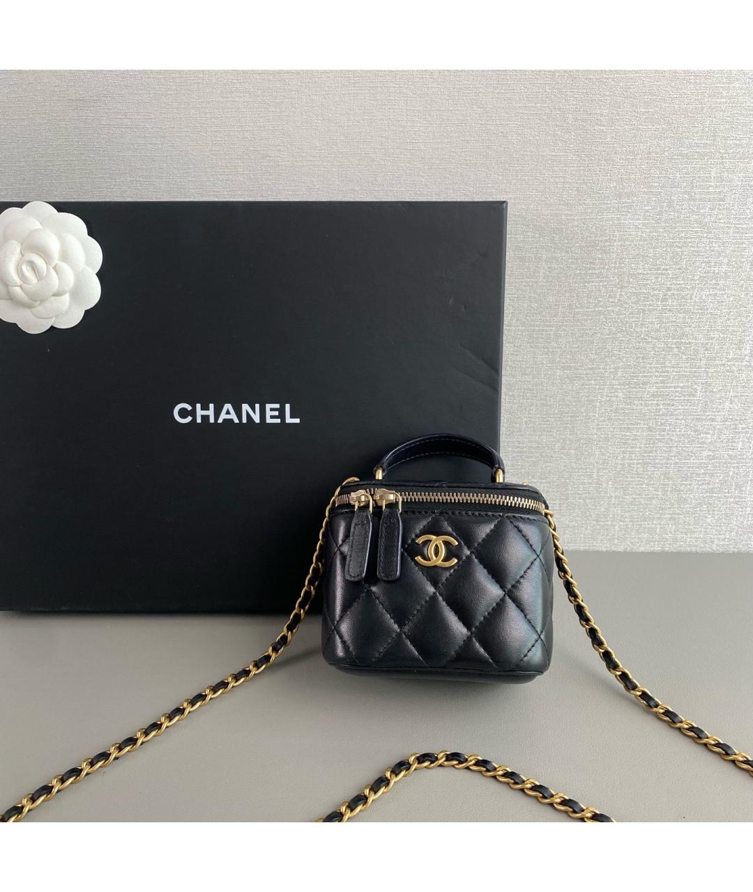 CHANEL Черная кожаная сумка с короткими ручками, фото 7