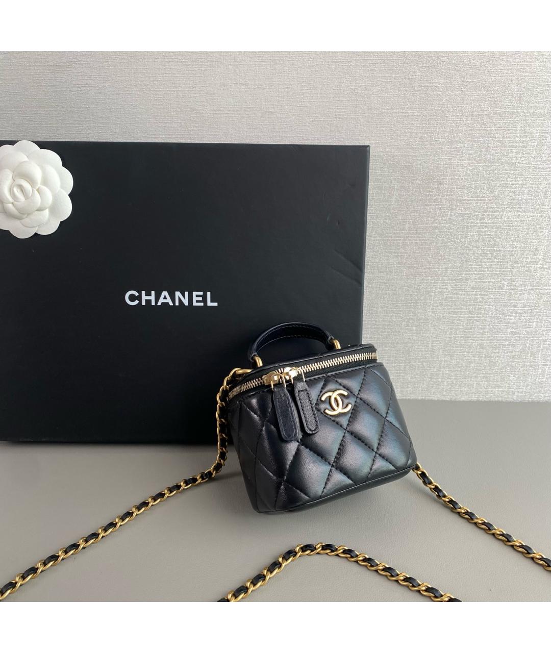 CHANEL Черная кожаная сумка с короткими ручками, фото 2