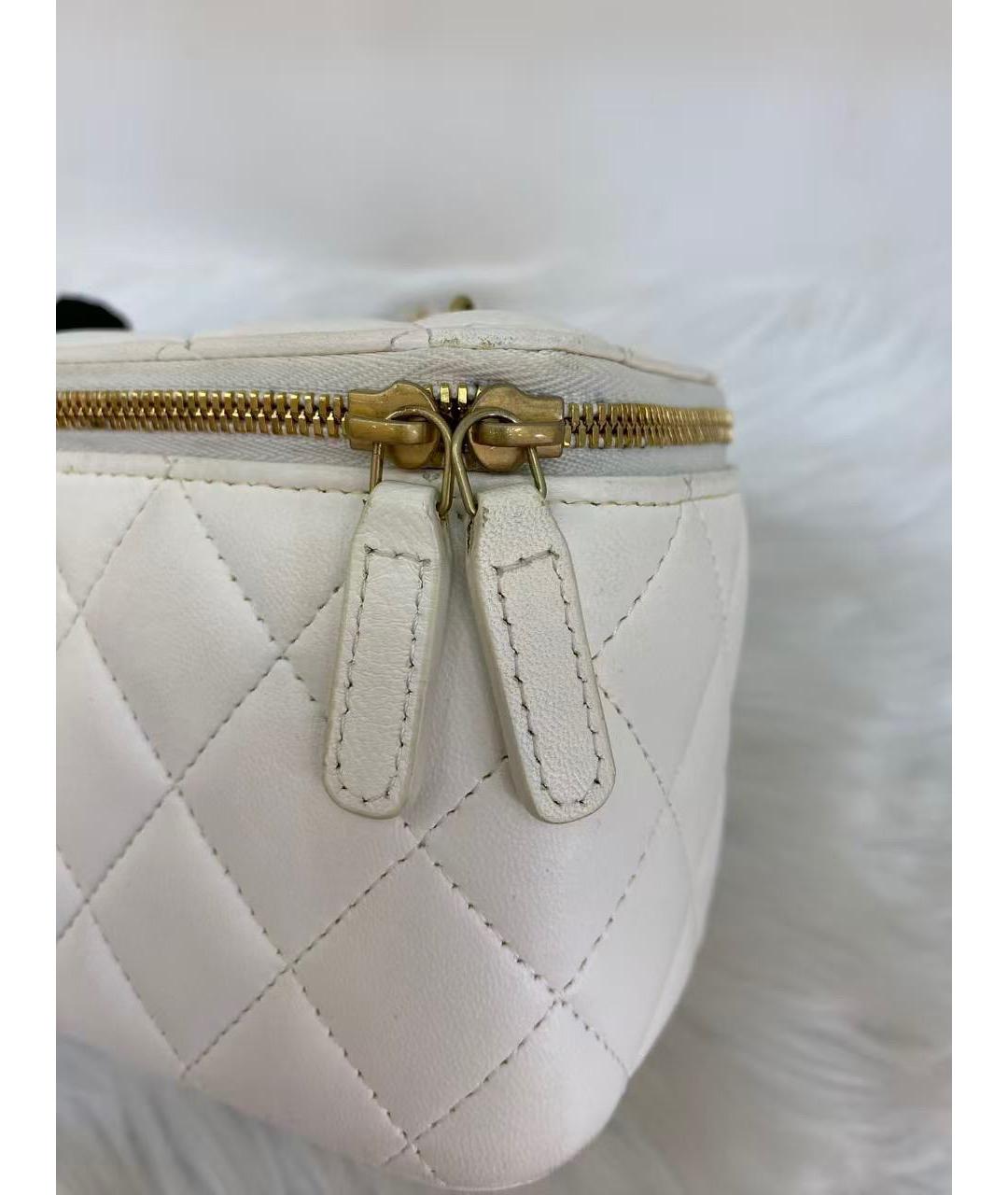 CHANEL Белая кожаная сумка через плечо, фото 5