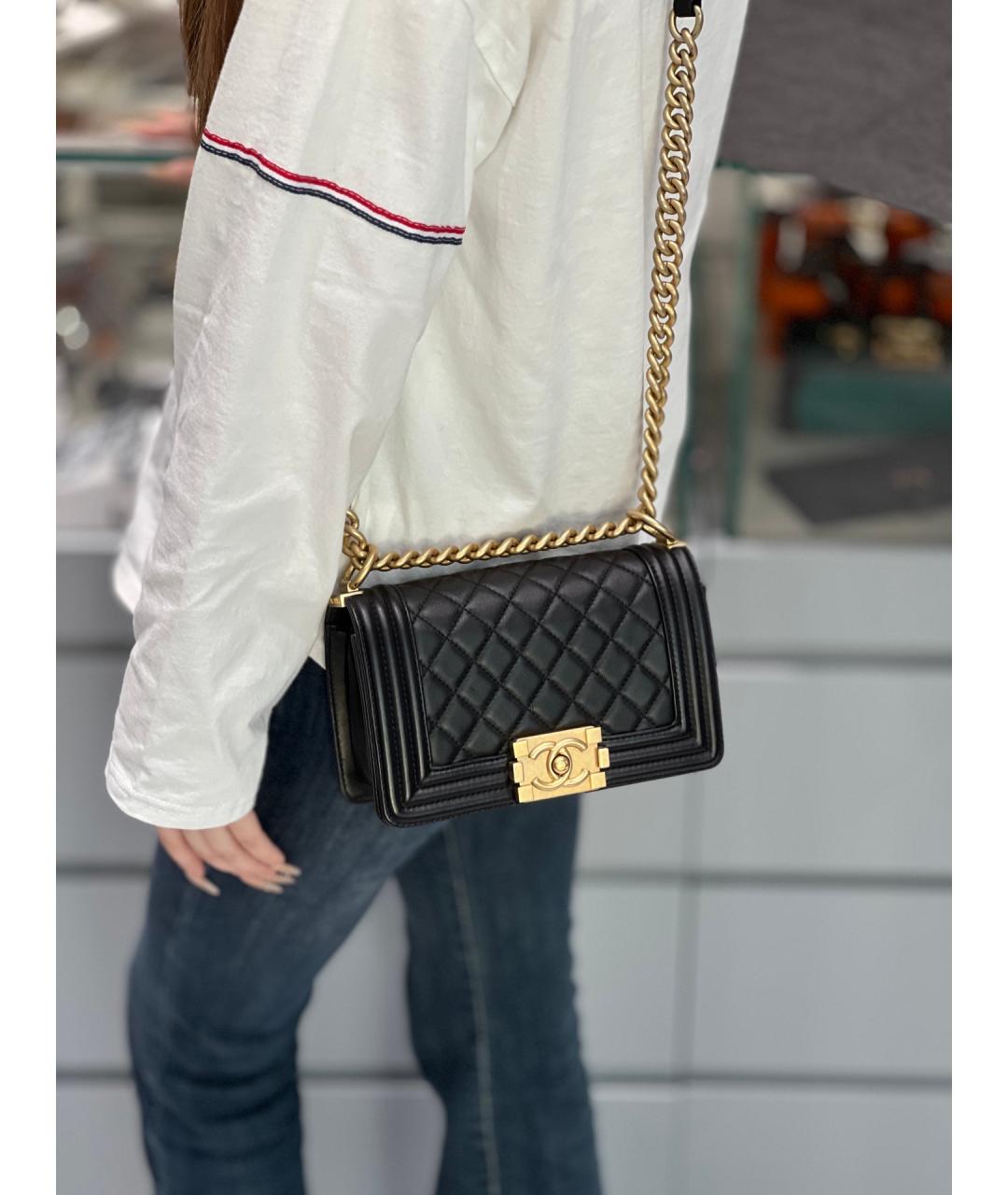 CHANEL Черная кожаная сумка через плечо, фото 9