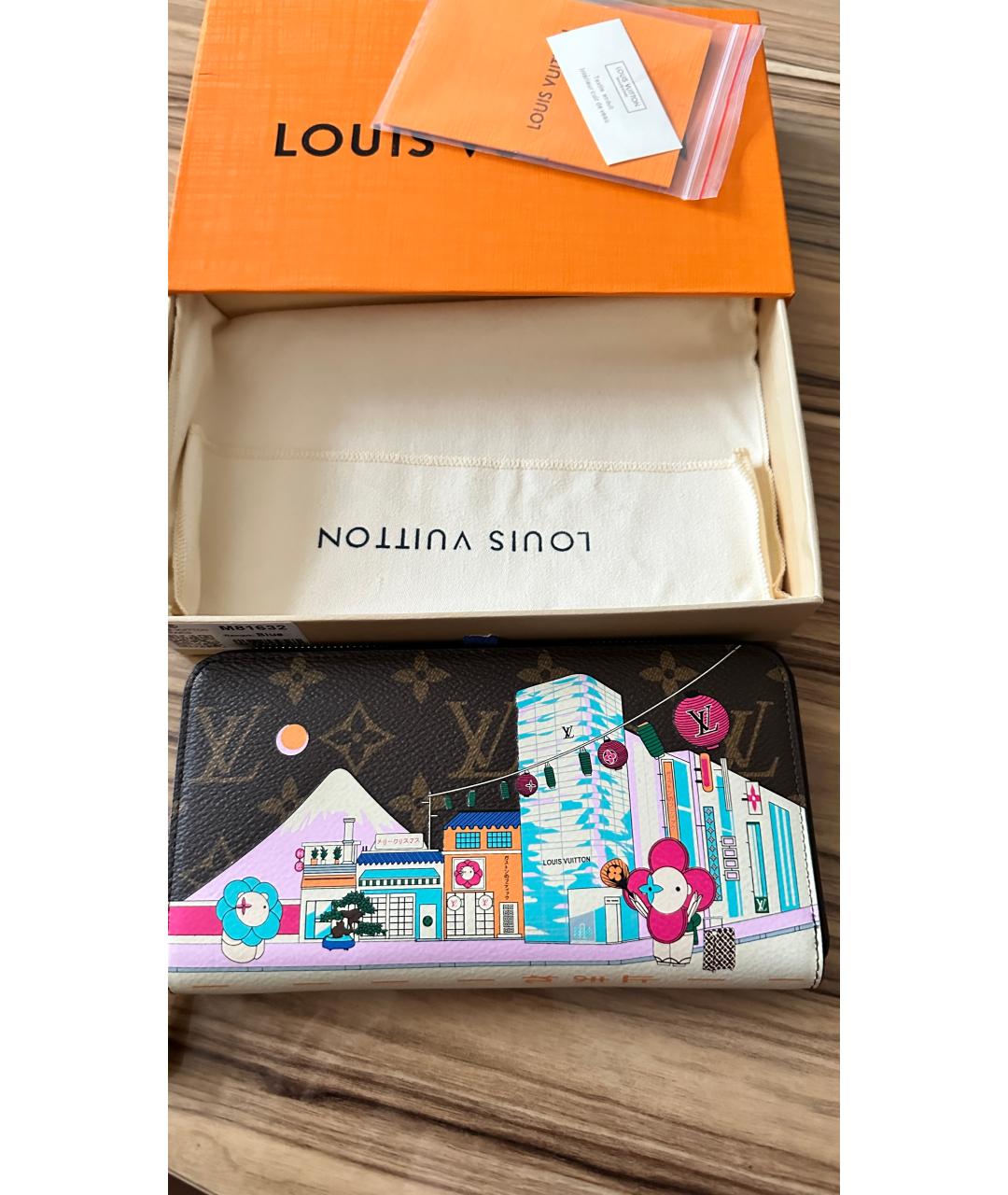 LOUIS VUITTON Коричневый кожаный кошелек, фото 4